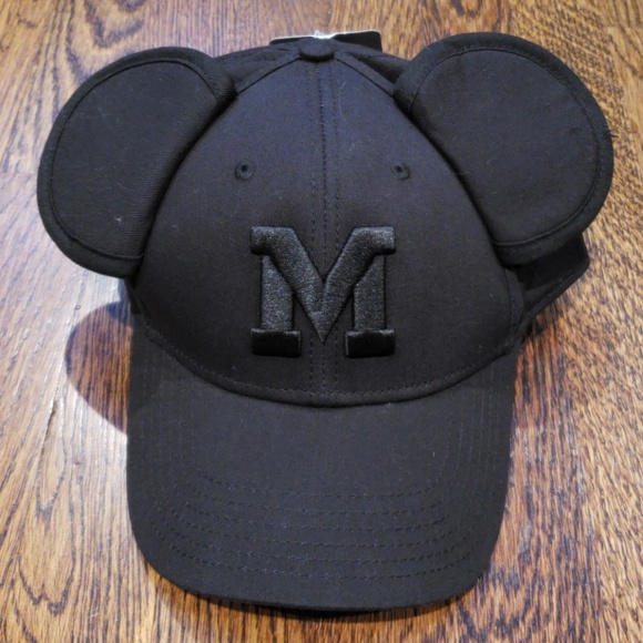 Disney Accessories - Disney Store Mickey Hat